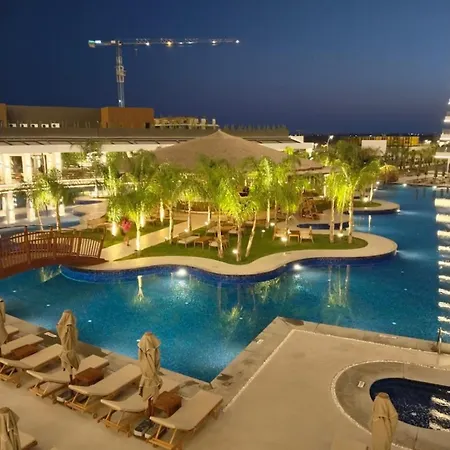 Apartamento Grand Sapphire