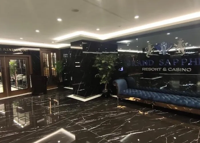 Grand Sapphire Aglantzia