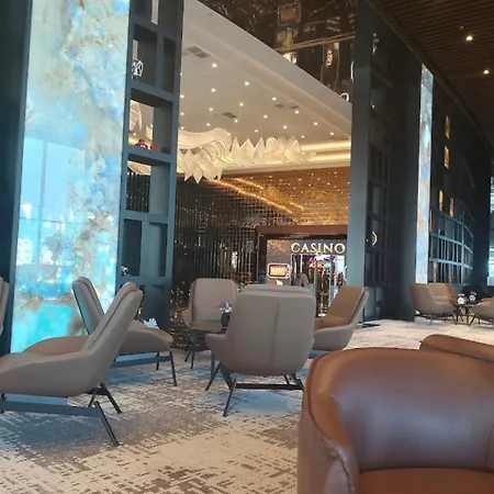 Grand Sapphire Διαμέρισμα Aglantzia