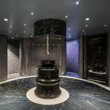 Grand Sapphire * Aglantzia