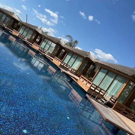 Grand Sapphire Apartment *