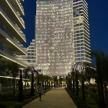 Grand Sapphire Apartment Aglantzia