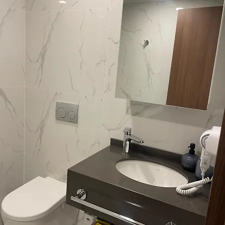 Grand Sapphire Apartment *