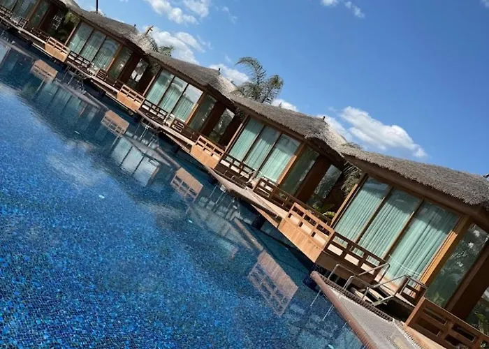 Grand Sapphire Apartment *