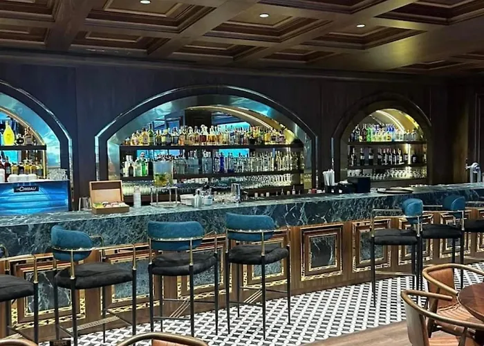 Grand Sapphire * Aglantzia