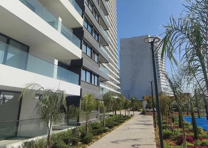 Grand Sapphire Apartment Aglantzia