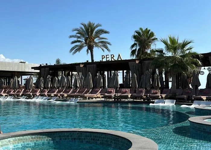 Grand Sapphire Apartment Aglantzia